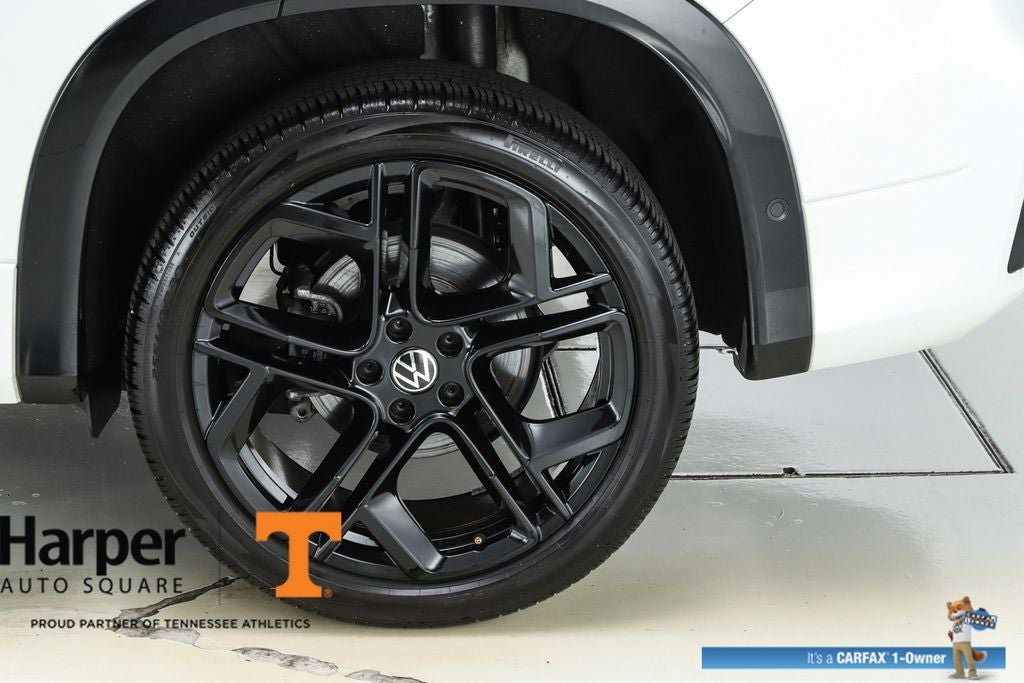 2025 Volkswagen Tiguan 2.0T SE R-Line Black