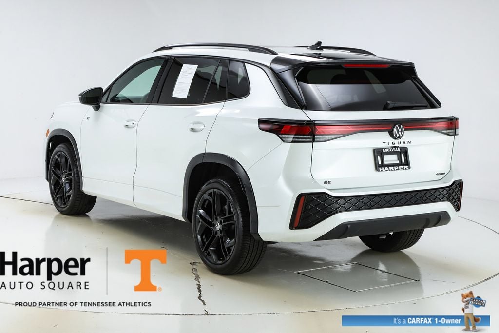 2025 Volkswagen Tiguan 2.0T SE R-Line Black