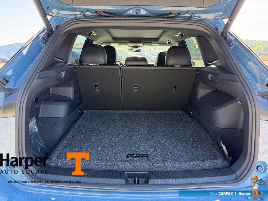 2025 Volkswagen Tiguan 2.0T SE R-Line Black