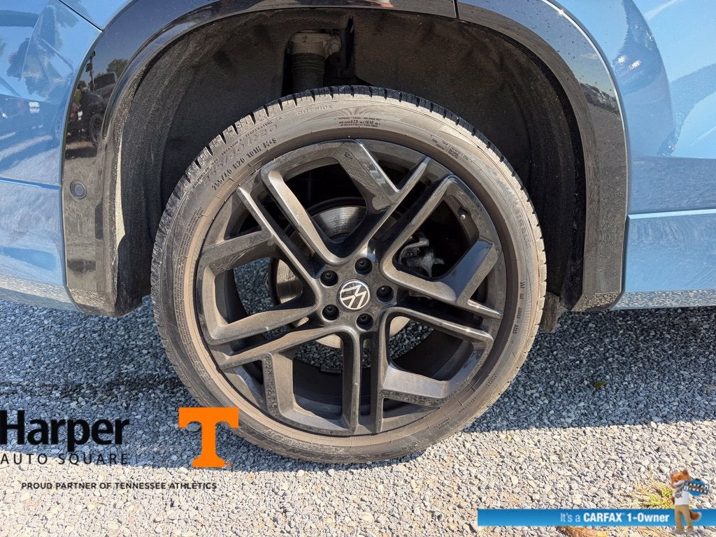 2025 Volkswagen Tiguan 2.0T SE R-Line Black