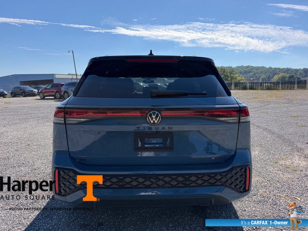 2025 Volkswagen Tiguan 2.0T SE R-Line Black
