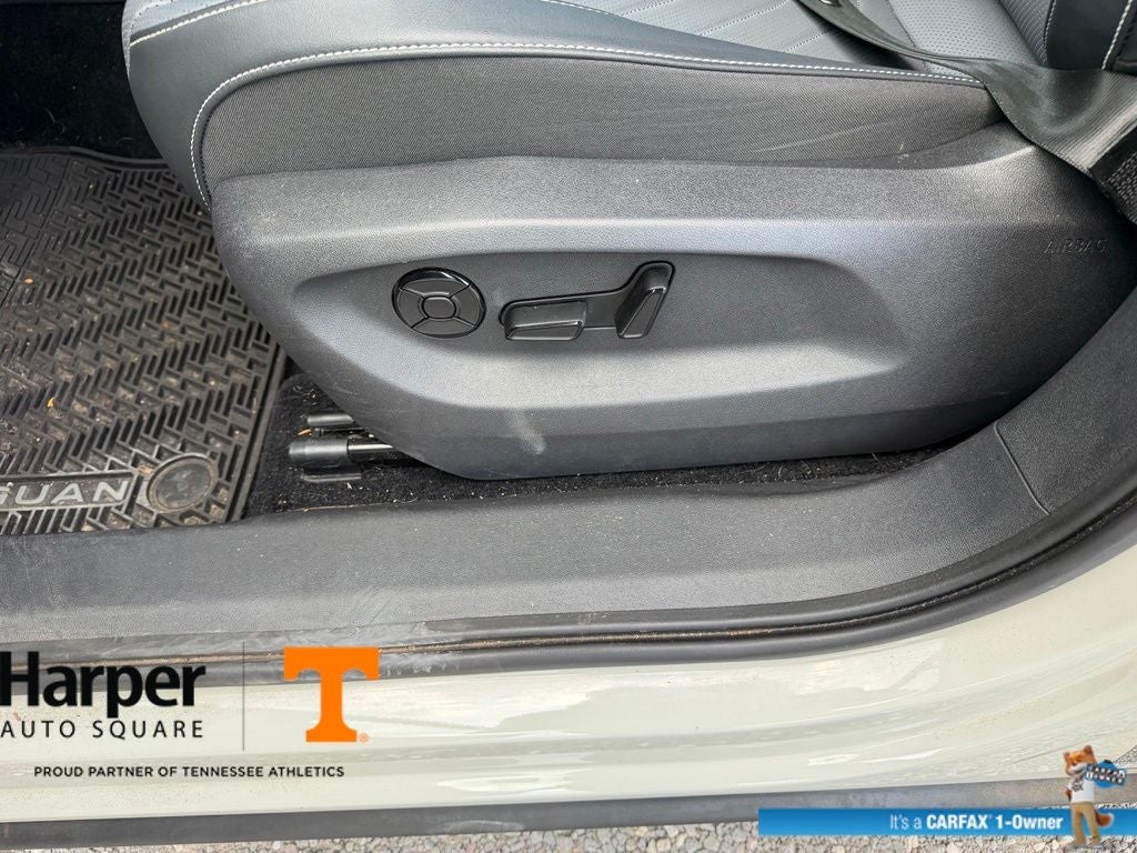 2025 Volkswagen Tiguan 2.0T SE R-Line Black