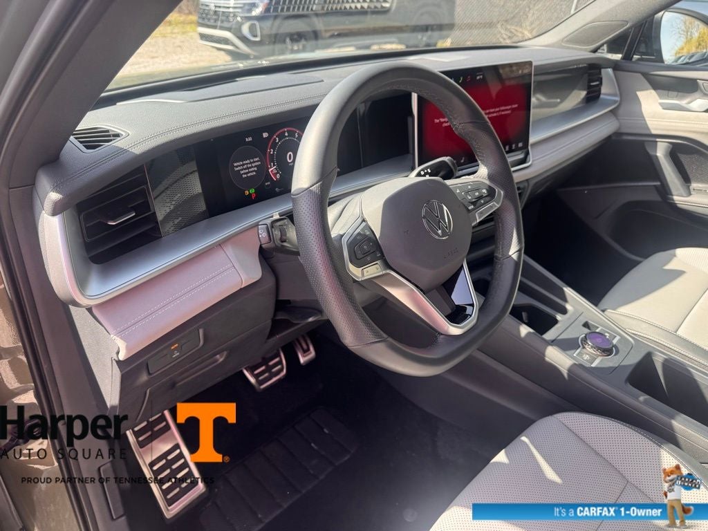 2025 Volkswagen Tiguan 2.0T SE R-Line Black