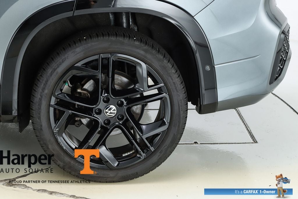2025 Volkswagen Tiguan 2.0T SE R-Line Black