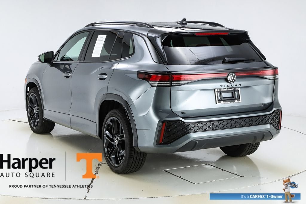 2025 Volkswagen Tiguan 2.0T SE R-Line Black
