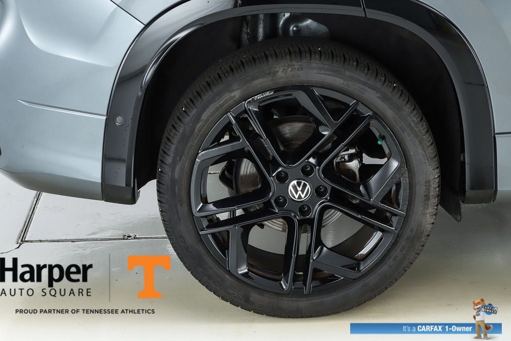 2025 Volkswagen Tiguan 2.0T SE R-Line Black