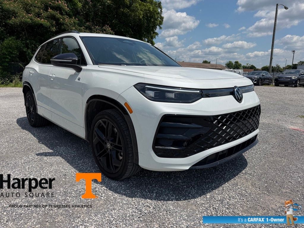 2025 Volkswagen Tiguan 2.0T SE R-Line Black