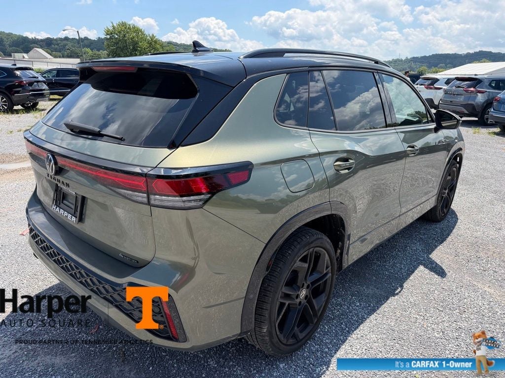2025 Volkswagen Tiguan 2.0T SE R-Line Black