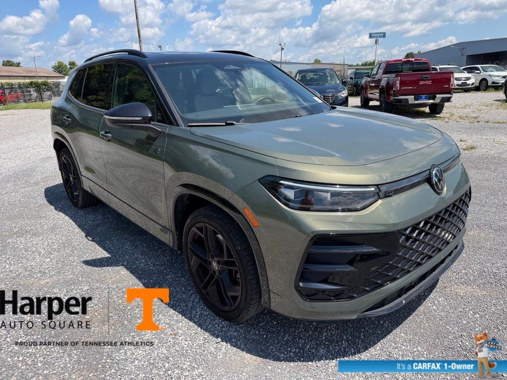 2025 Volkswagen Tiguan 2.0T SE R-Line Black