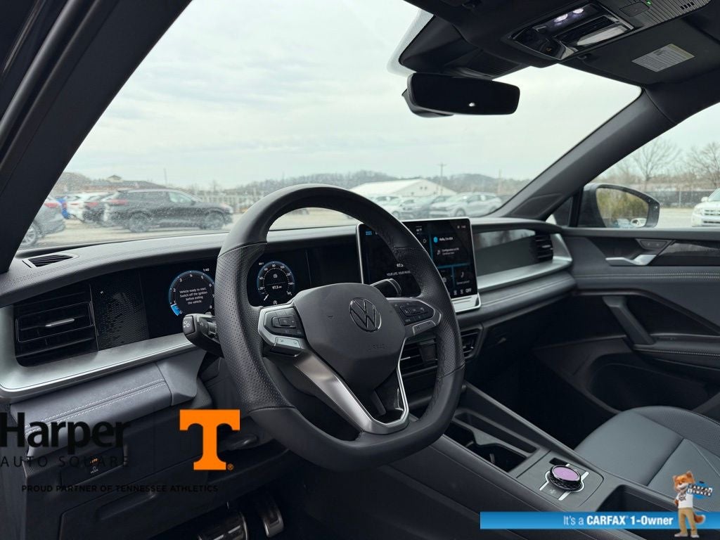 2025 Volkswagen Tiguan 2.0T SE R-Line Black