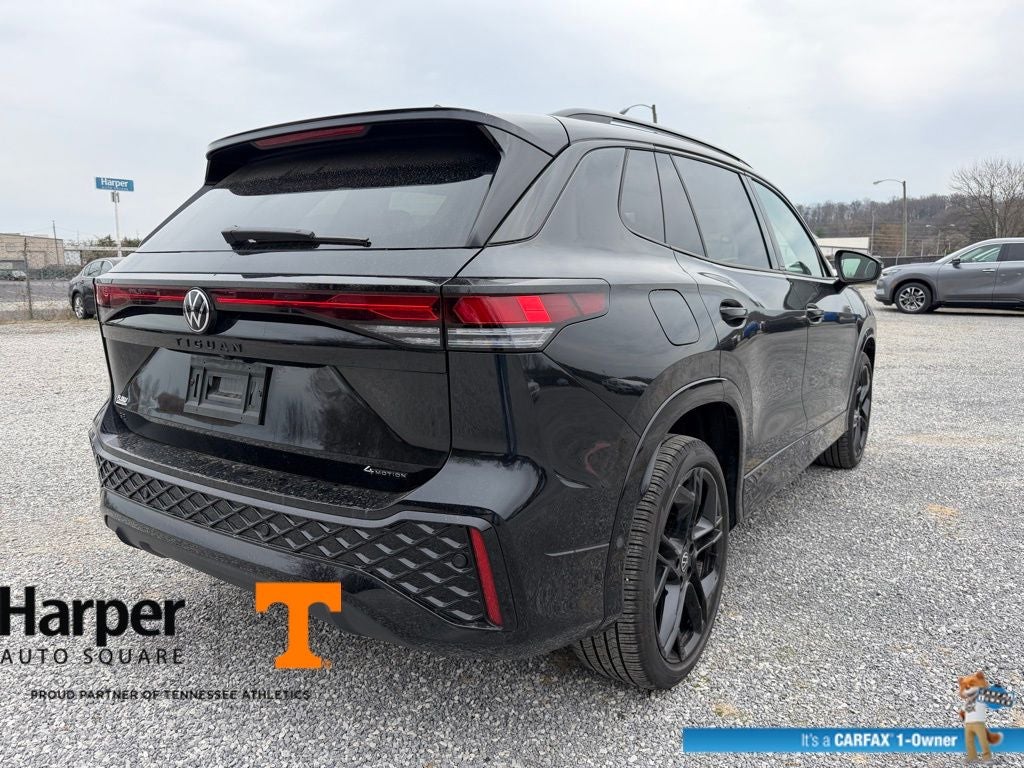 2025 Volkswagen Tiguan 2.0T SE R-Line Black