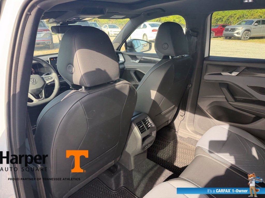 2025 Volkswagen Tiguan 2.0T SE R-Line Black