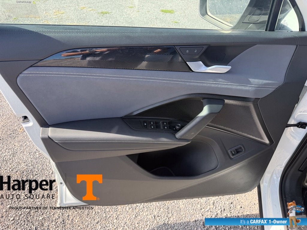 2025 Volkswagen Tiguan 2.0T SE R-Line Black