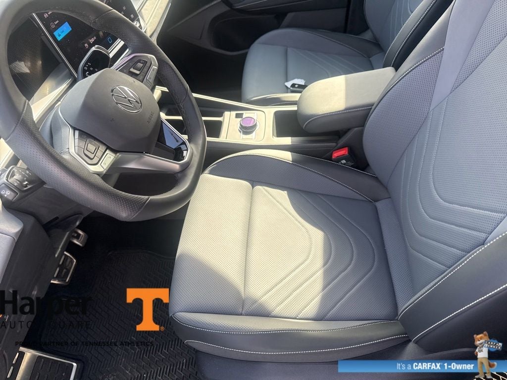 2025 Volkswagen Tiguan 2.0T SE R-Line Black