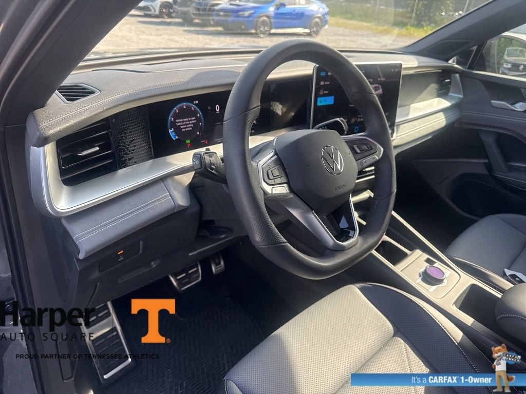 2025 Volkswagen Tiguan 2.0T SE R-Line Black