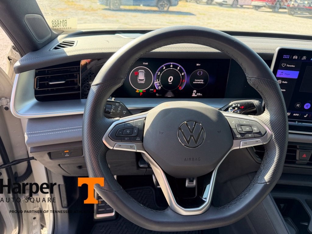 2025 Volkswagen Tiguan 2.0T SE R-Line Black