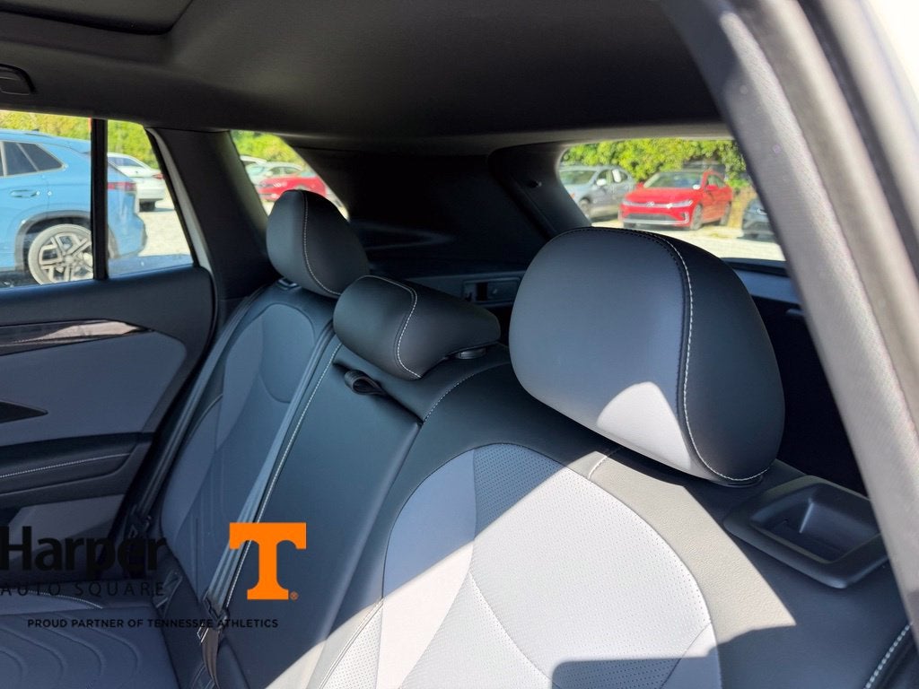 2025 Volkswagen Tiguan 2.0T SE R-Line Black