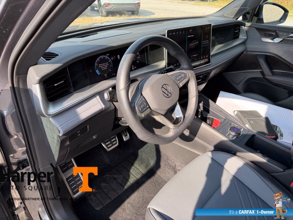 2025 Volkswagen Tiguan 2.0T SE R-Line Black