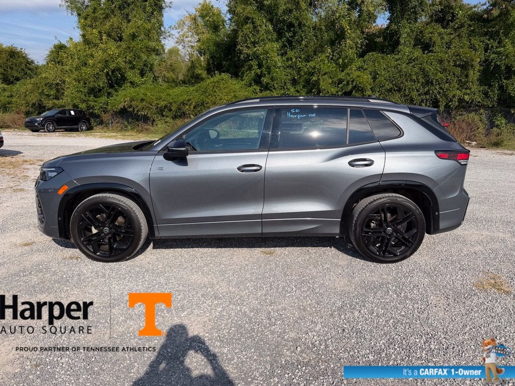 2025 Volkswagen Tiguan 2.0T SE R-Line Black
