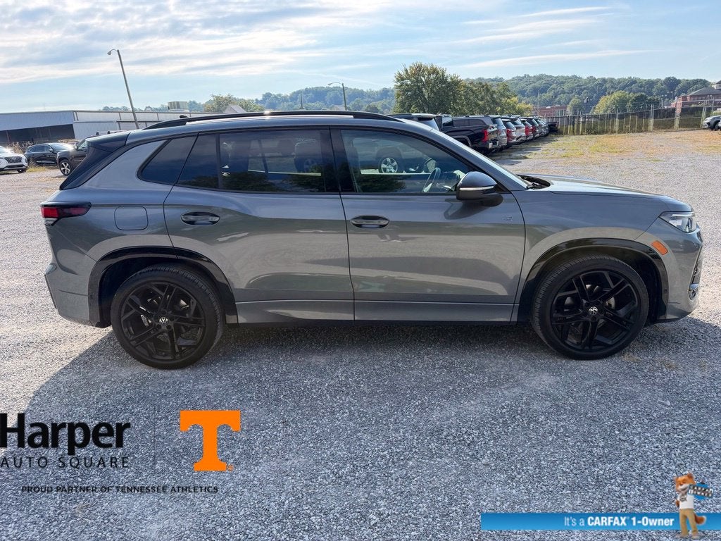 2025 Volkswagen Tiguan 2.0T SE R-Line Black