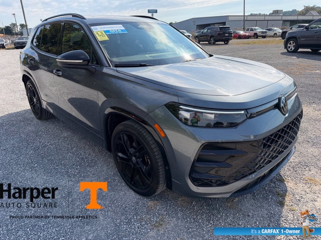 2025 Volkswagen Tiguan 2.0T SE R-Line Black