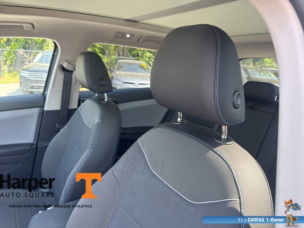 2024 Volkswagen Taos 1.5T SE Black