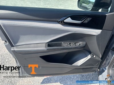 2024 Volkswagen Taos 1.5T SE Black