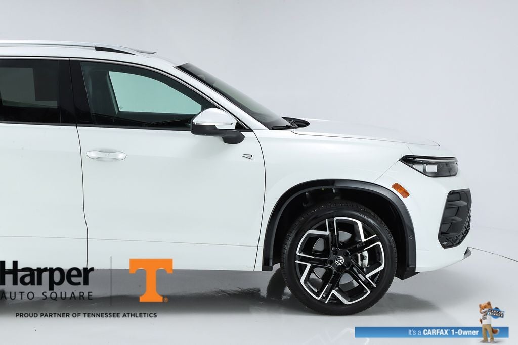2025 Volkswagen Tiguan 2.0T SEL R-Line