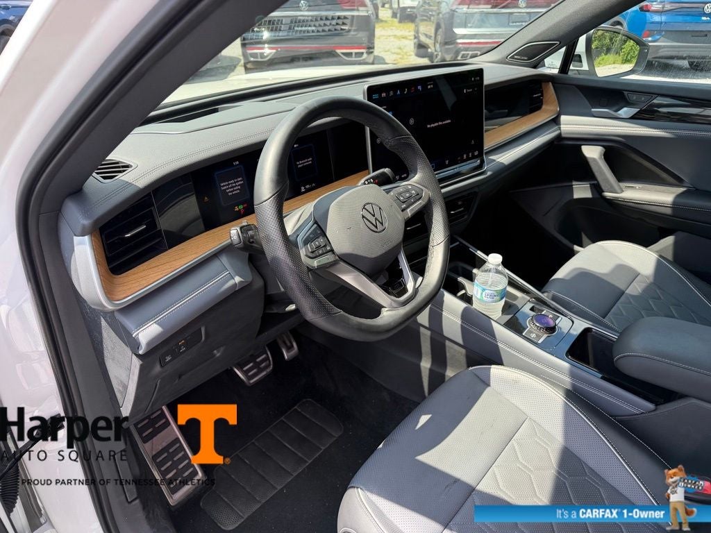 2025 Volkswagen Tiguan 2.0T SEL R-Line