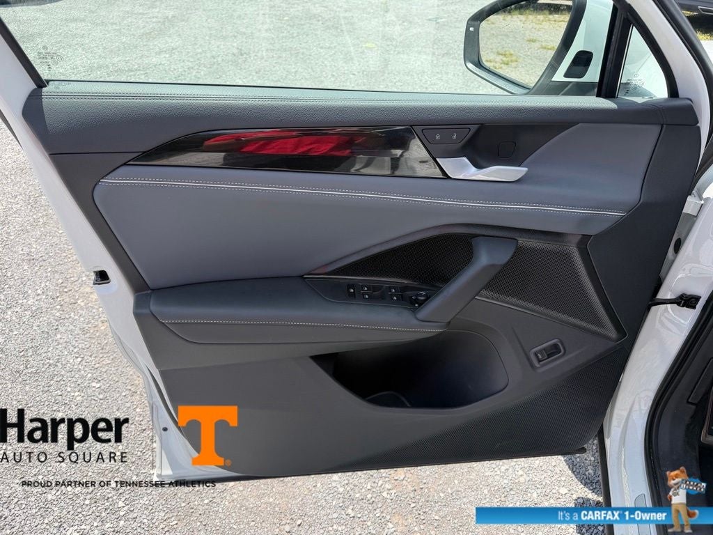 2025 Volkswagen Tiguan 2.0T SEL R-Line