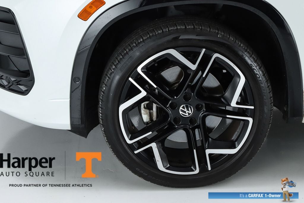 2025 Volkswagen Tiguan 2.0T SEL R-Line