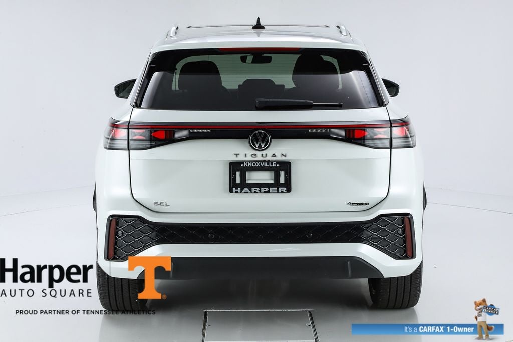 2025 Volkswagen Tiguan 2.0T SEL R-Line