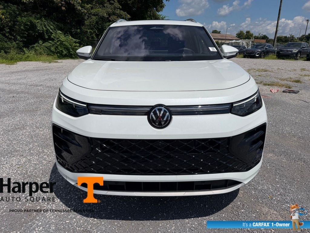 2025 Volkswagen Tiguan 2.0T SEL R-Line