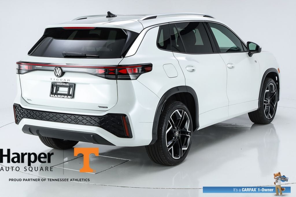 2025 Volkswagen Tiguan 2.0T SEL R-Line