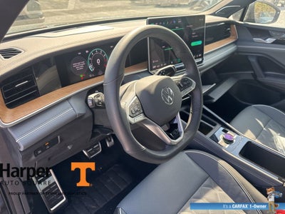 2025 Volkswagen Tiguan 2.0T SEL R-Line