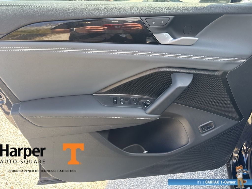 2025 Volkswagen Tiguan 2.0T SEL R-Line