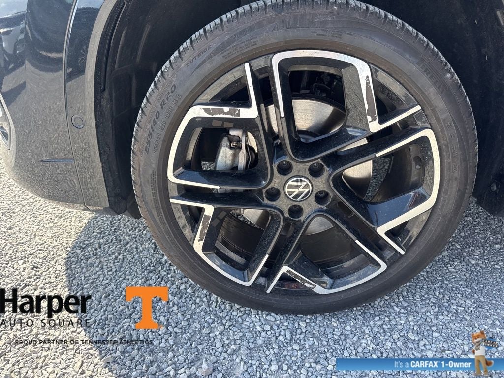 2025 Volkswagen Tiguan 2.0T SEL R-Line