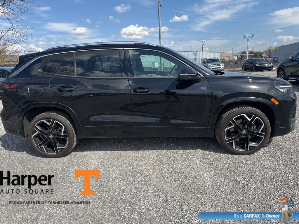 2025 Volkswagen Tiguan 2.0T SEL R-Line