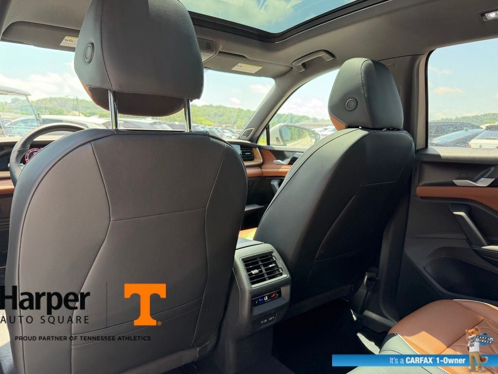 2025 Volkswagen Tiguan 2.0T SEL R-Line