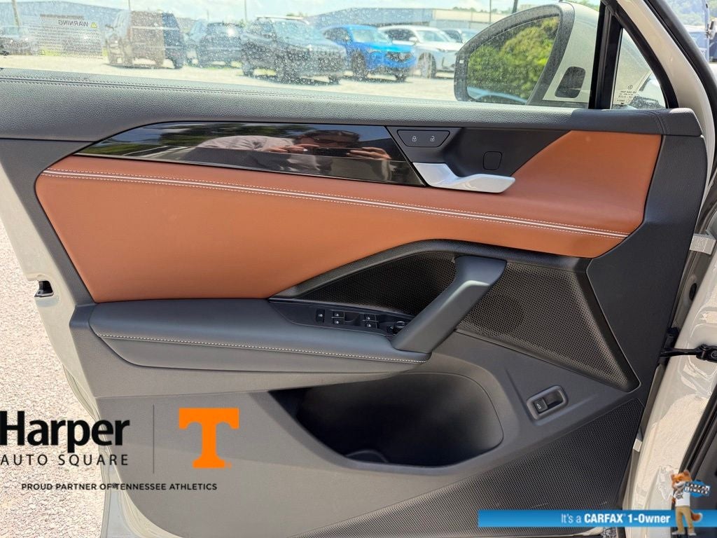 2025 Volkswagen Tiguan 2.0T SEL R-Line