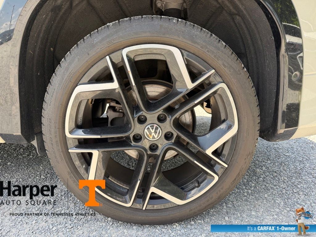 2025 Volkswagen Tiguan 2.0T SEL R-Line