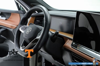2025 Volkswagen Tiguan 2.0T SEL R-Line