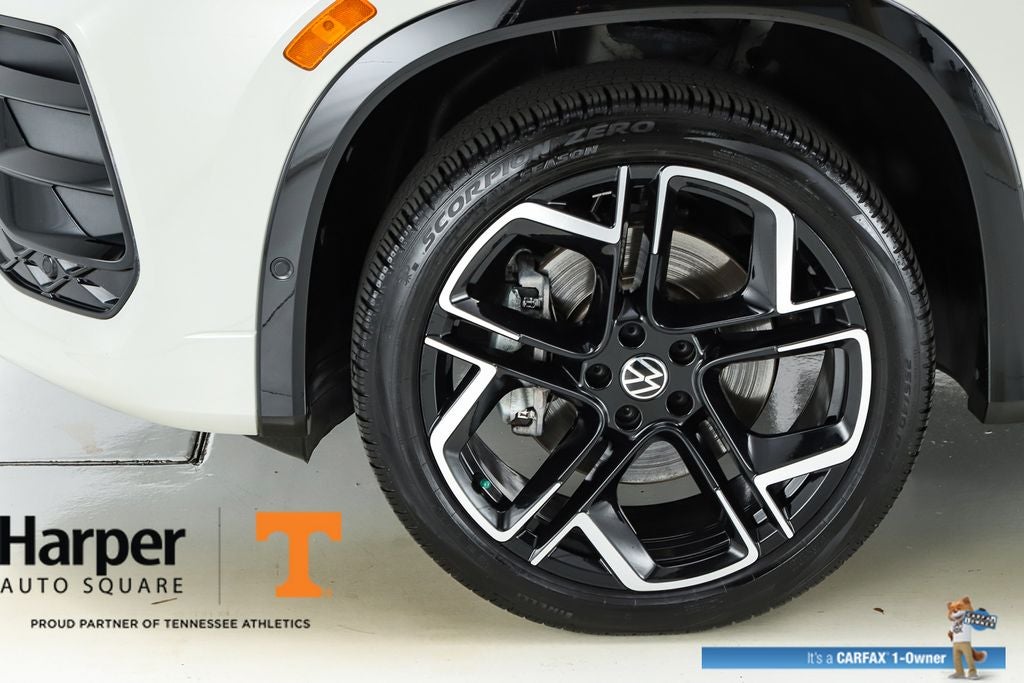 2025 Volkswagen Tiguan 2.0T SEL R-Line