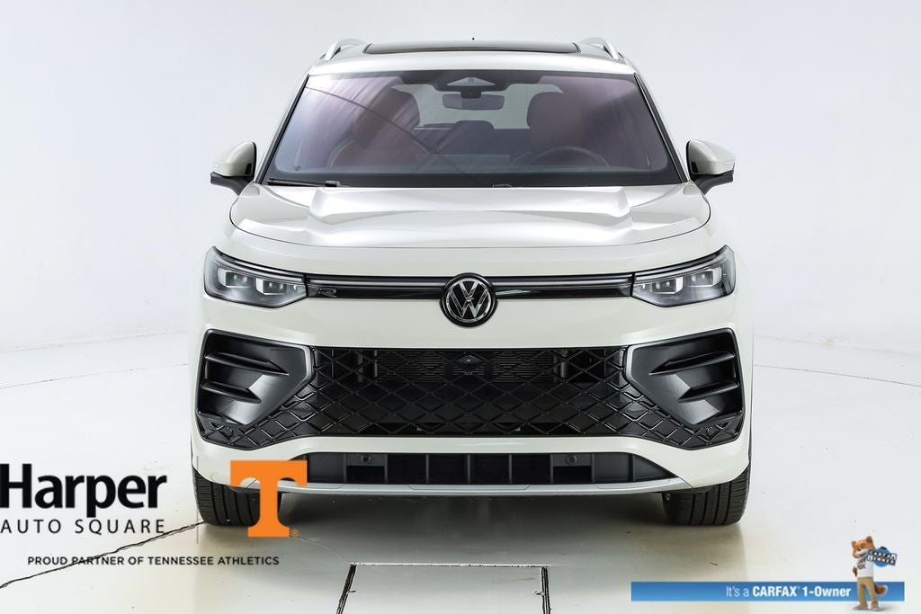 2025 Volkswagen Tiguan 2.0T SEL R-Line