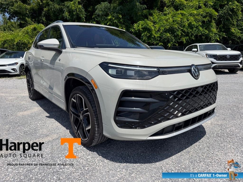 2025 Volkswagen Tiguan 2.0T SEL R-Line