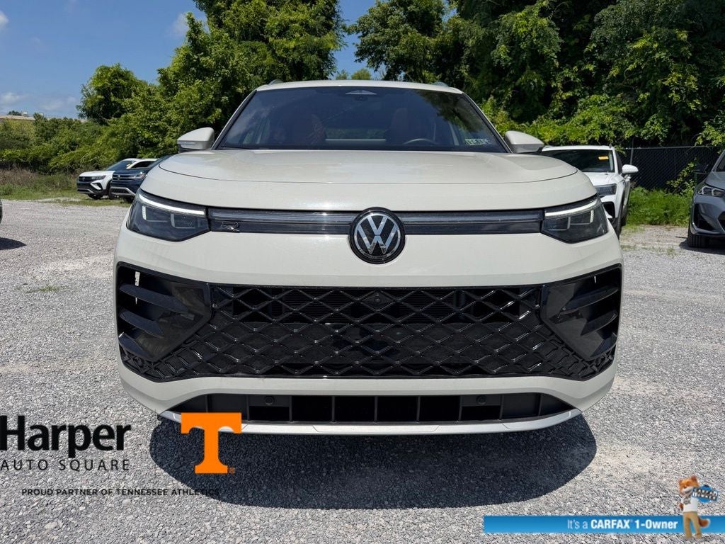 2025 Volkswagen Tiguan 2.0T SEL R-Line