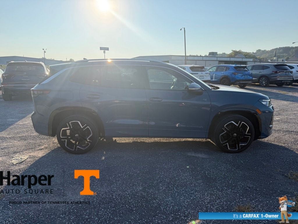 2025 Volkswagen Tiguan 2.0T SEL R-Line