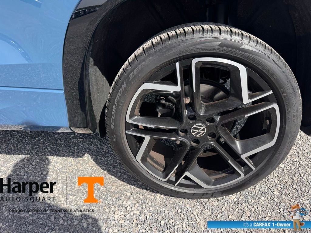 2025 Volkswagen Tiguan 2.0T SEL R-Line