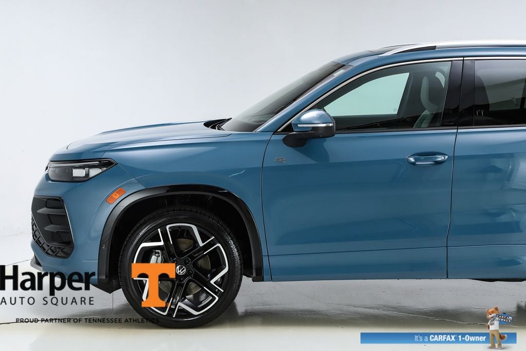 2025 Volkswagen Tiguan 2.0T SEL R-Line