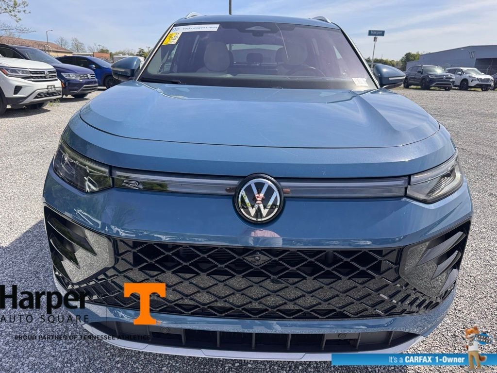 2025 Volkswagen Tiguan 2.0T SEL R-Line